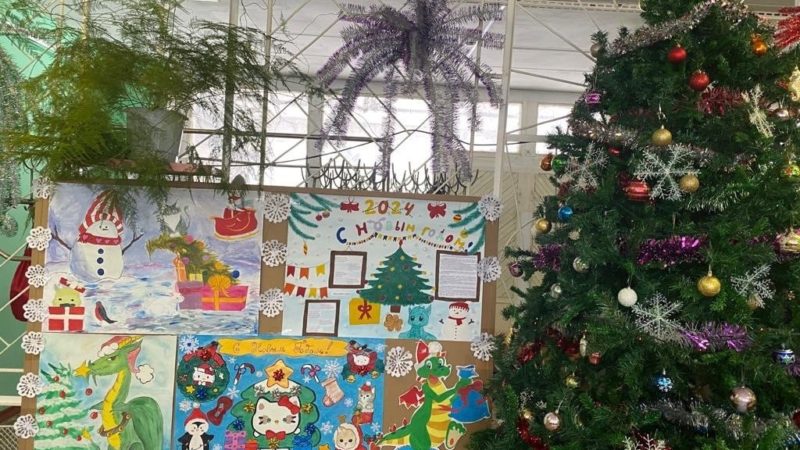 Колюбакинские школьники рисовали стенгазеты