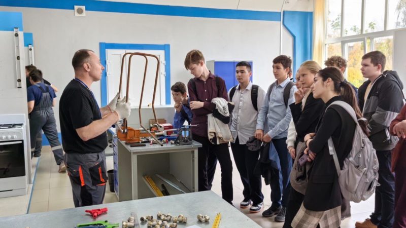 Подмосковные школьники участвуют в «Предпринимательских классах»