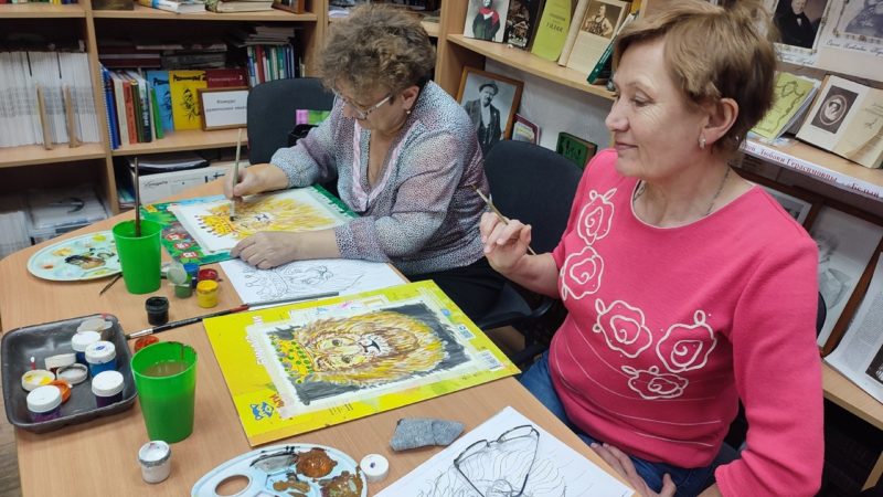 В Тучковской библиотеке рисовали царя зверей