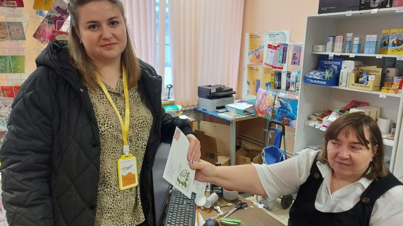 Космодемьянские школьники написали пожелания пожилым людям