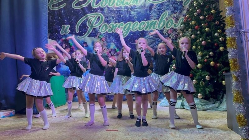 Нововолковцам подарили новогоднее настроение