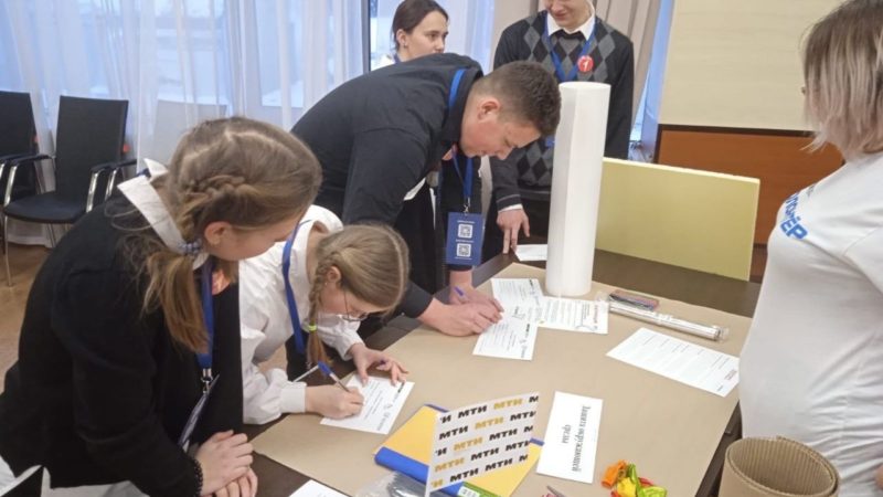 С победой, космодемьянцы!