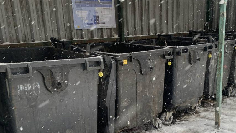 В Рузском округе расчищают от снега контейнерные площадки