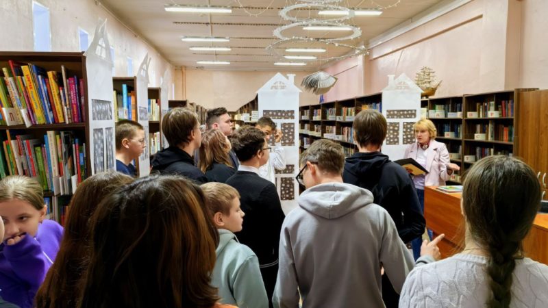 Колюбакинским школьникам — о профессии библиотекаря