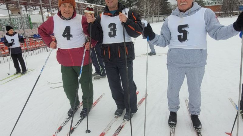 В Рузе соревновались лыжники-пенсионеры