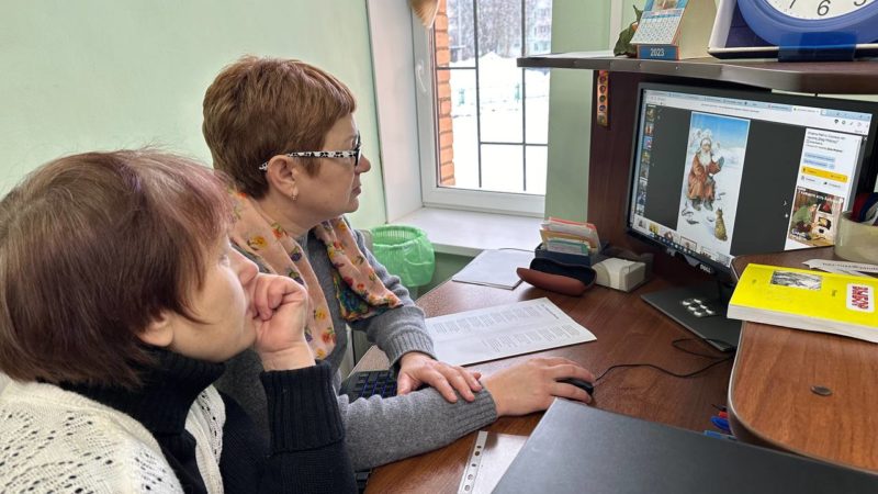 Рузские пенсионеры осваивали программу для рисования