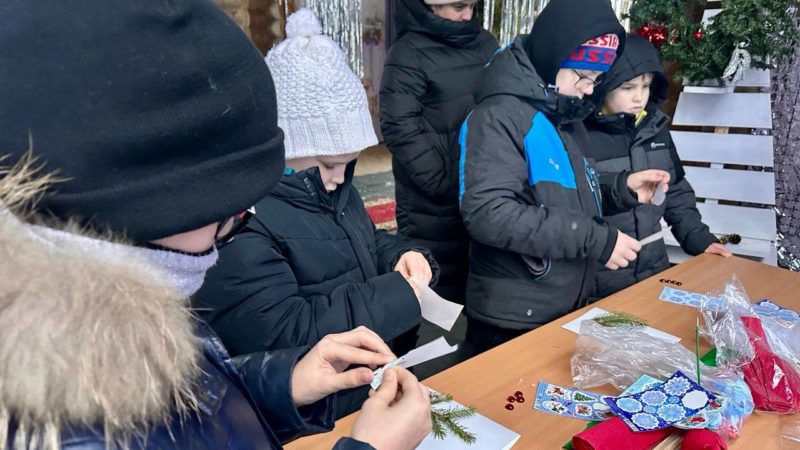 На Городке делали необычную новогоднюю открытку