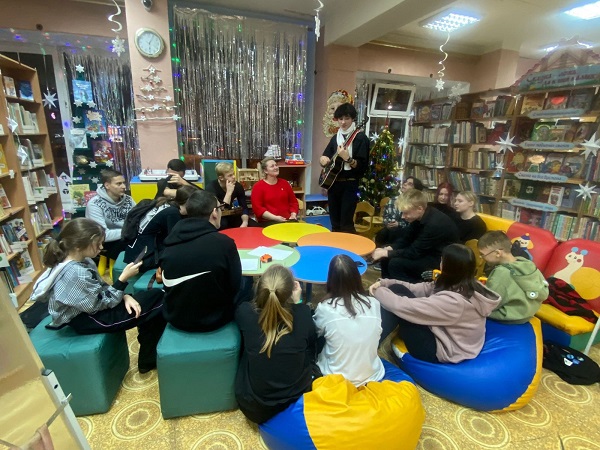В Рузской библиотеке – настольные игры и песни под гитару