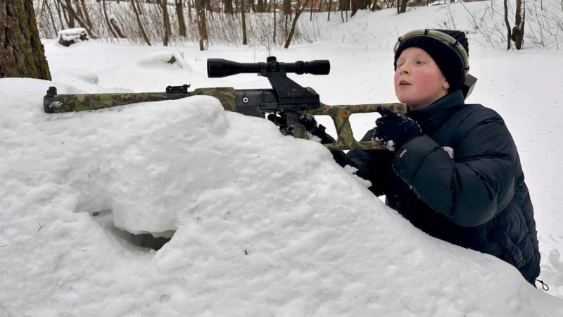 Юные ружане сражались в парке «Городок»