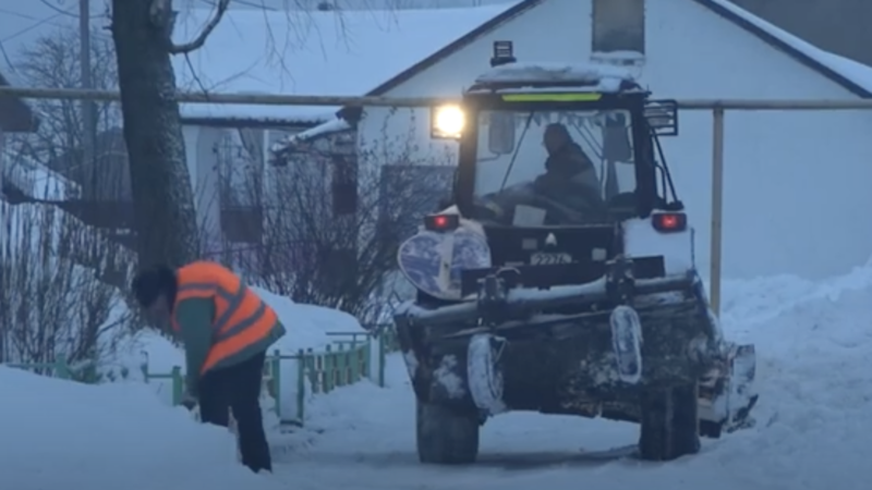 Проверка качества работ по уборке снега в Покровском