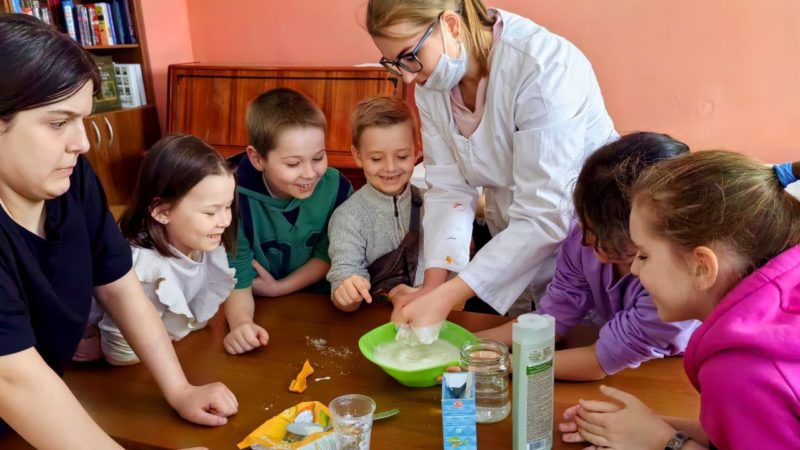 С юными ружанами проверяли действия законов физики