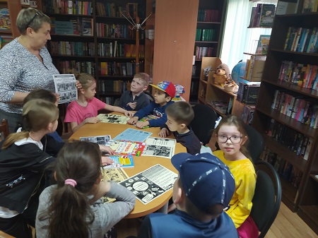 В Тучковской библиотеке повторили правила поведения у проезжей части