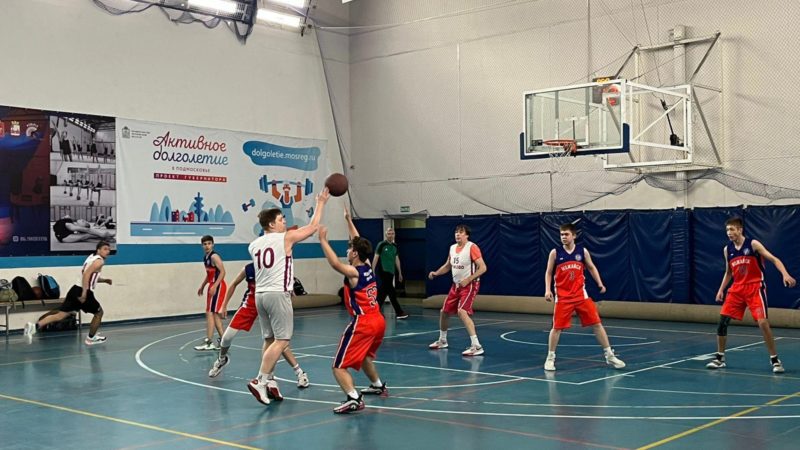 Рузские баскетболисты обыграли хозяев турнира в Можайске