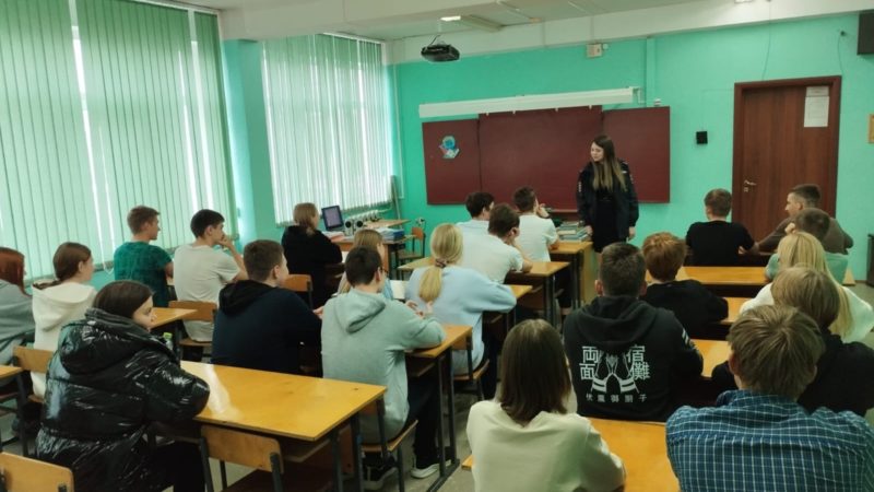 Колюбакинским школьникам рассказали о правилах личной безопасности