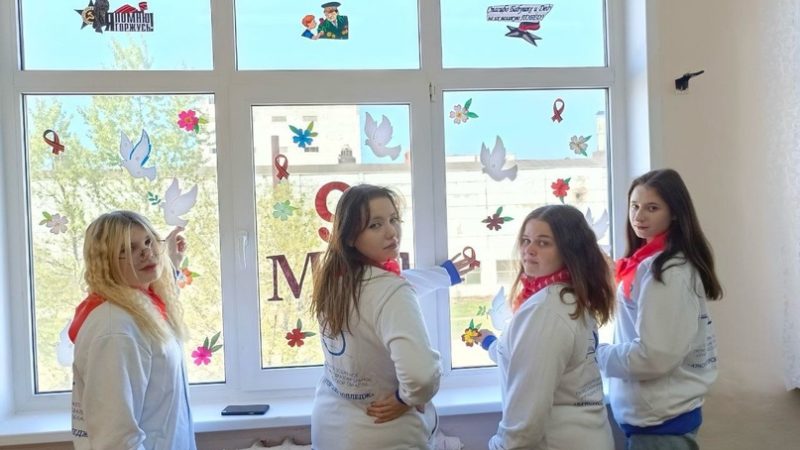 Тучковские студенты участвуют в акции «Окна Победы»