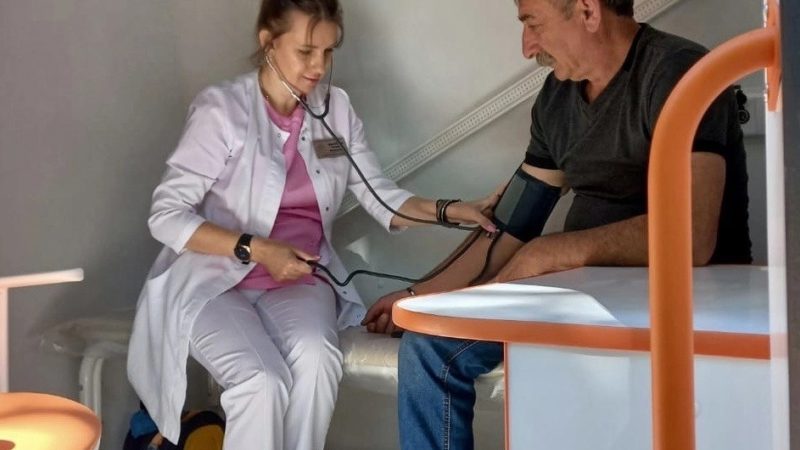 Специалисты Рузской больницы приглашают жителей п. Колюбакино и близлежащих населенных пунктов присоединиться к акции «Проверь свое здоровье в парке»