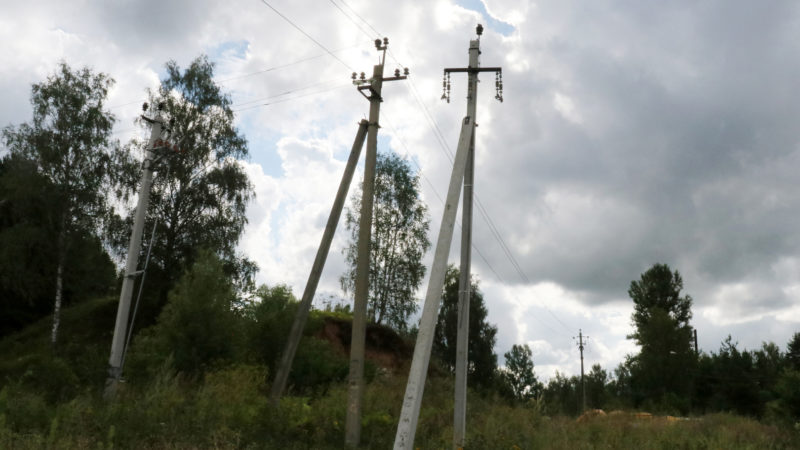 В Мамошино ремонтируют электросети