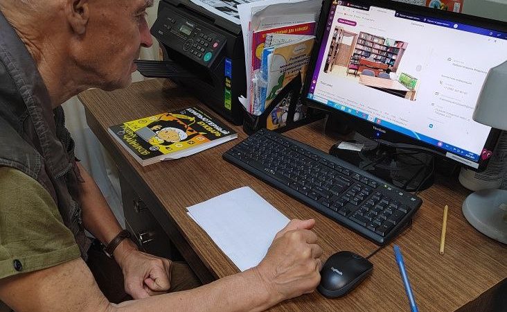 Для пенсионеров Поречья – час компьютерной грамотности