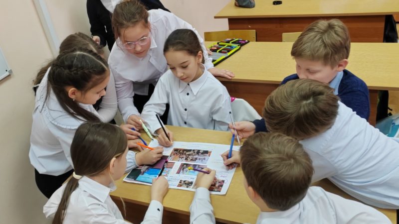 Тучковские школьники учились работать в группе