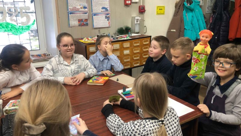 Сытьковские ребята встретились поиграть и пообщаться в библиотеке