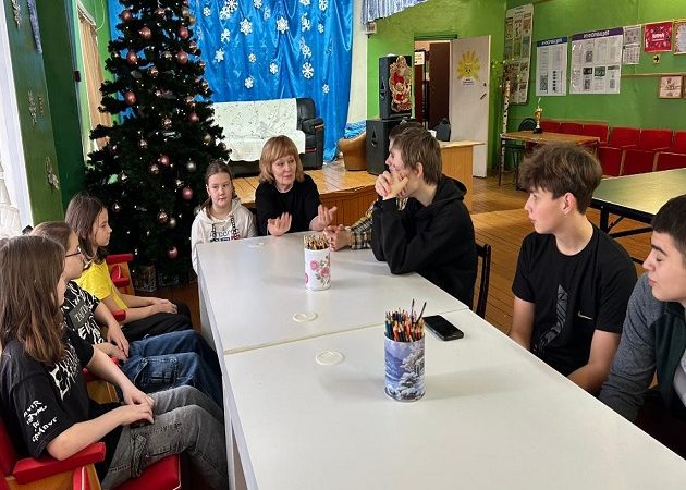 Старониколаевские школьники путешествовали в волшебный мир Шарля Перро