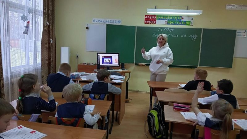 На Беляной Горе провели беседу для школьников о безопасности