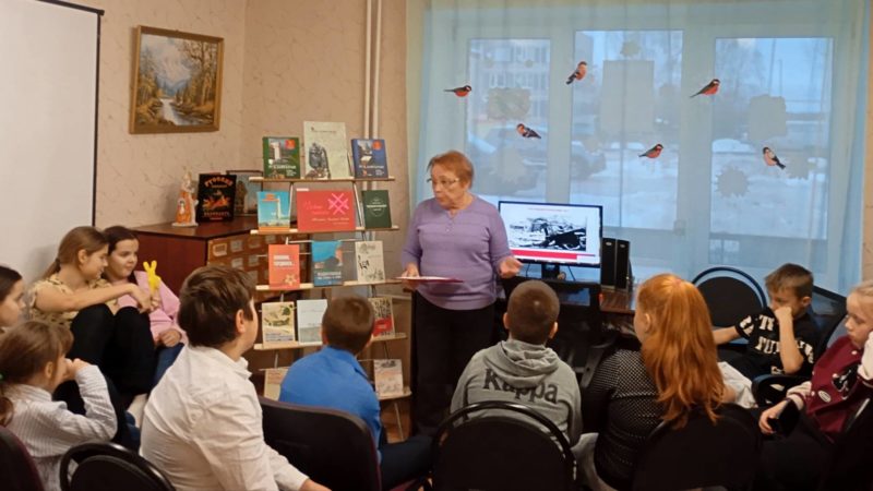 В Покровской библиотеке прошёл патриотический час «Рузские рубежи»