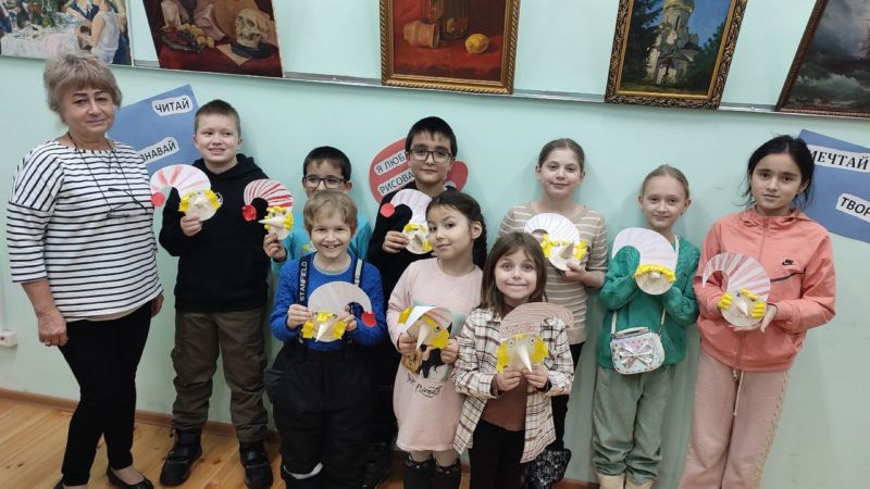 В Тучковской библиотеке мастерили Буратино