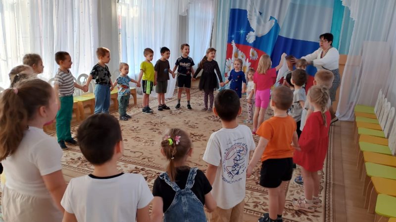 Рузские детсадовцы играли в народные игры и водили хороводы