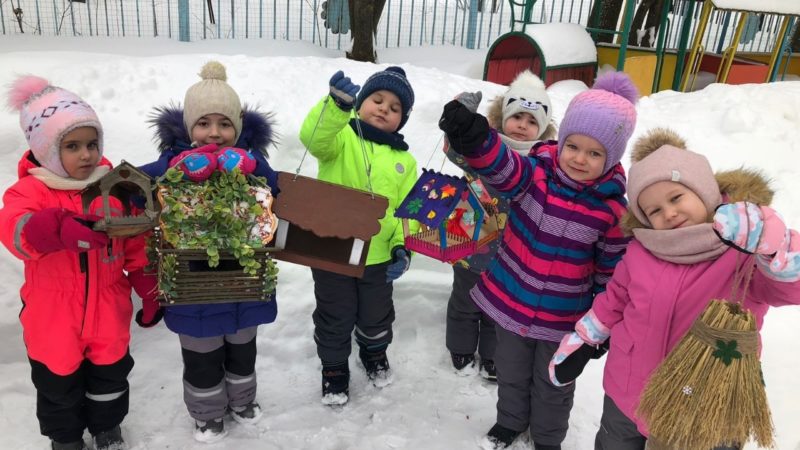Тучковские дошколята помогают птицам