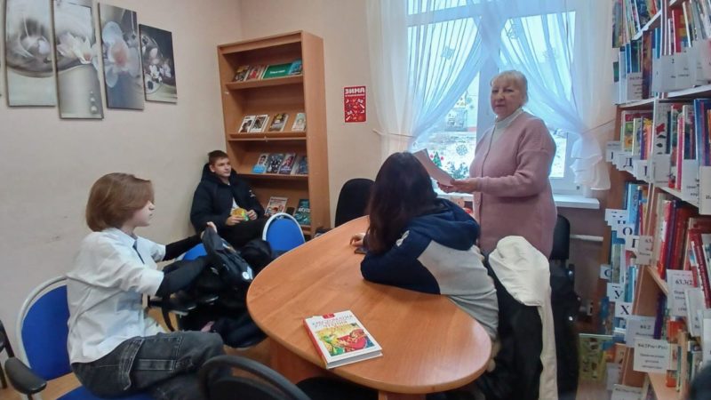 В Орешковской библиотеке прошел литературный час, посвященный творчеству Всеволода Гаршина