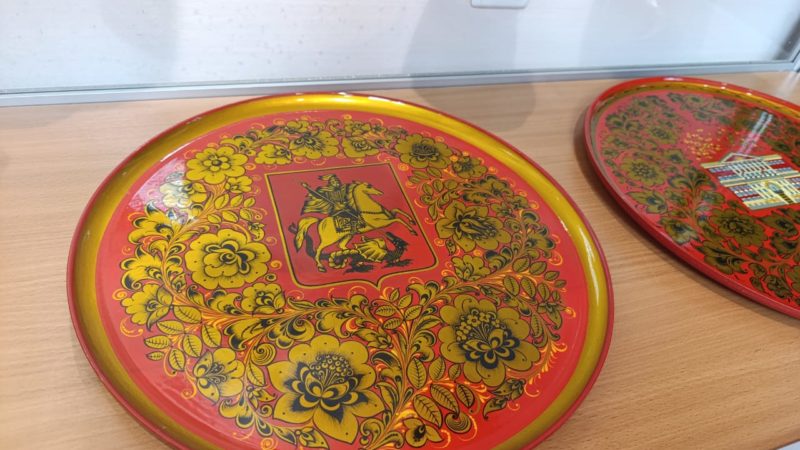 В Рузском музее открылась выставка хохломской посуды