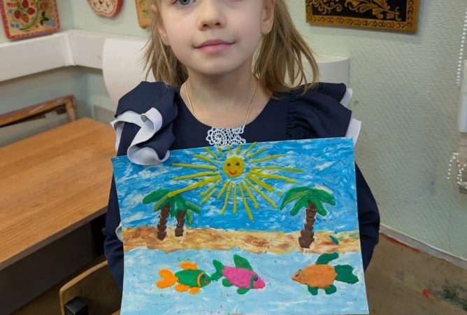 Юные дороховчане лепили животный мир