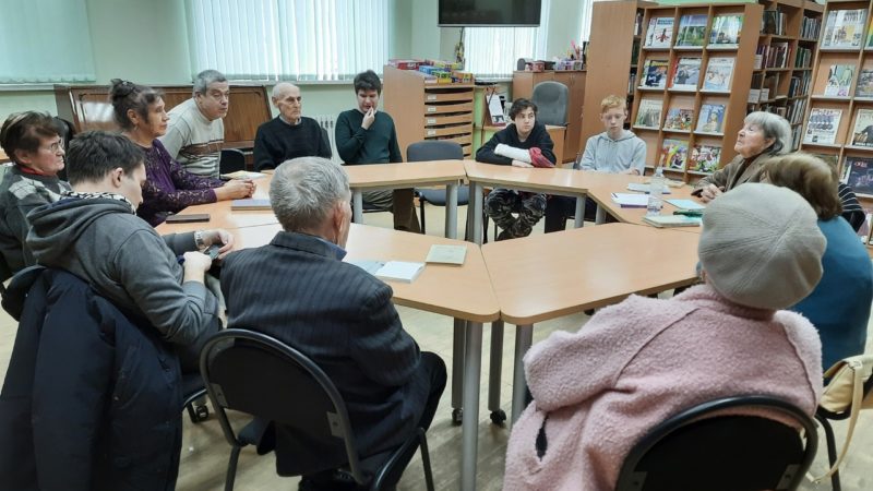 В Тучковской библиотеке прошло занятие «Проба пера»