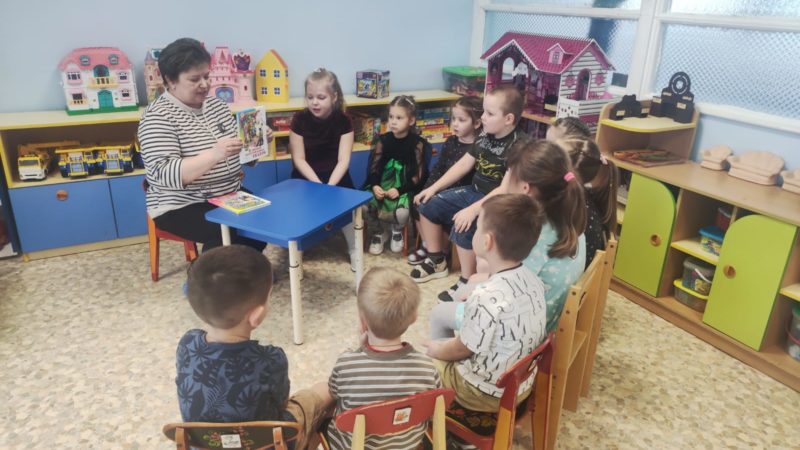 В Сытьково прививают любовь к книгам с детского сада