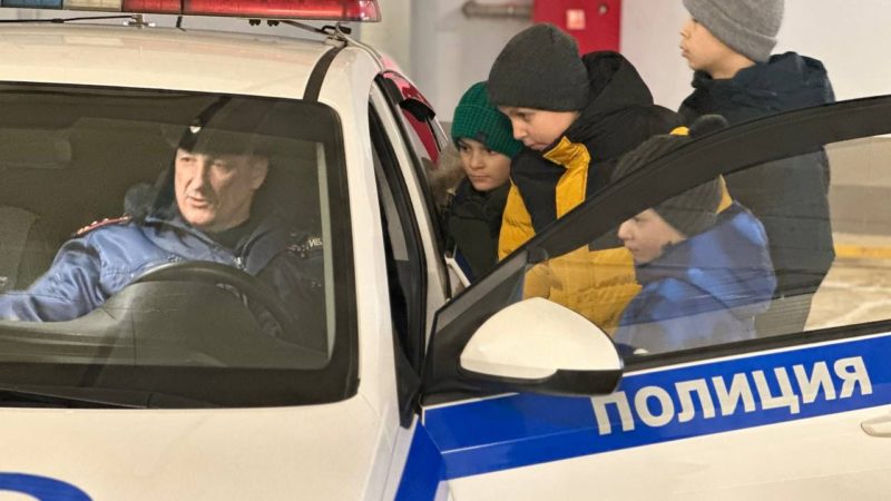 Юным ружанам показали, как работает полиция