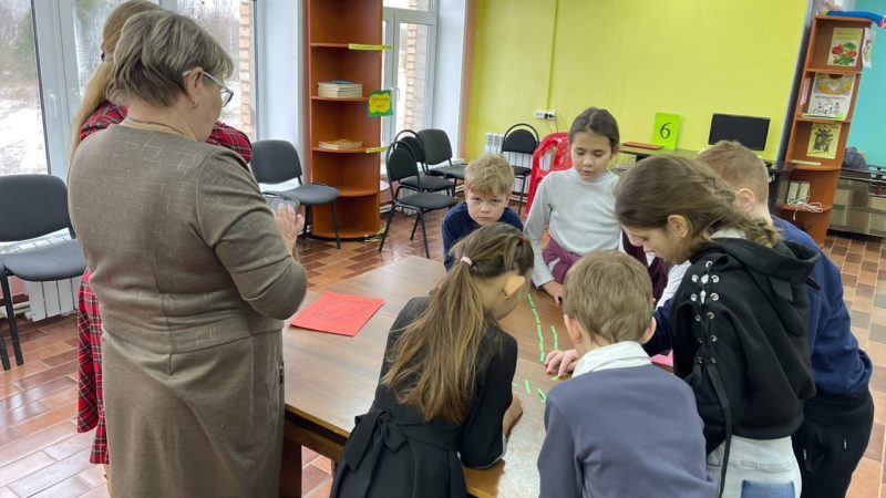 Лидинские школьники путешествовали по литературным станциям