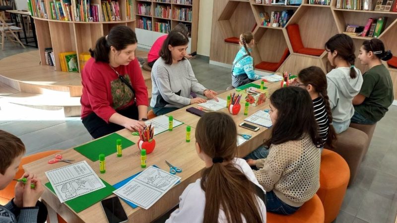 Ружане мастерили открытки для пап