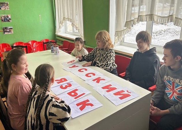 В Старониколаево провели викторину «Ты наш друг- Родной язык!»