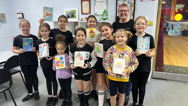 В Тучково прошел мастер-класс «Зимняя открытка»