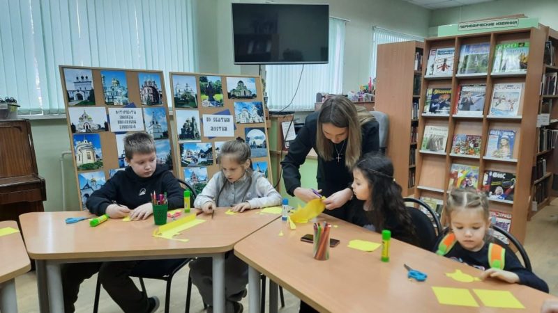 В Тучковской библиотеке изготавливали золотых рыбок