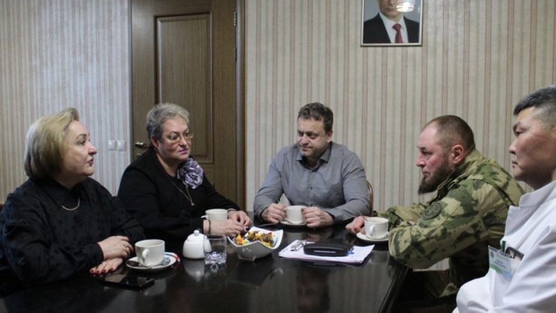 Единороссы обсудили дальнейшие шаги по поддержке Центра восстановительной терапии