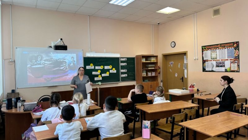 В Тучковской школе №1 – программа «Гуляй, Масленица!»
