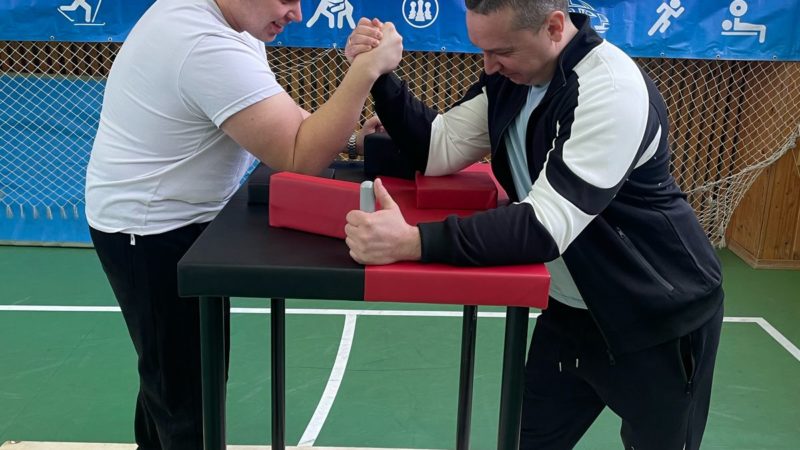 Сотрудники рузского ОМВД блеснули силой на региональной спартакиаде