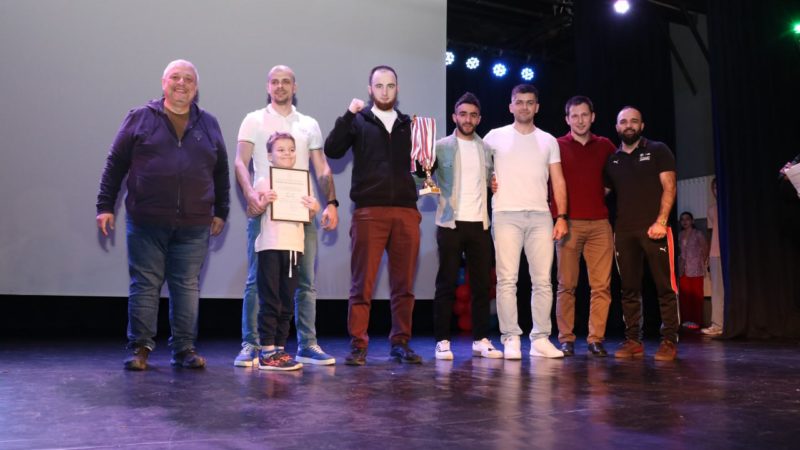 Лучшие футболисты Рузского округа получили награды из рук главы