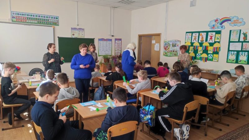 В Тучковской школе-интернате состоялся мастер-класс на весеннюю тему