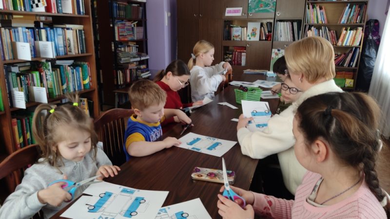 Юным колюбакинцам напомнили об уличной безопасности