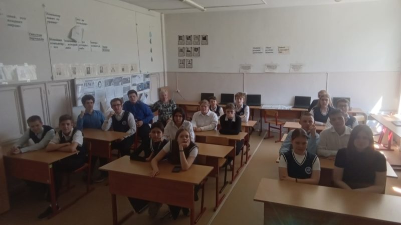 Со страрорузскими ребятами поговорили о вреде наркотиков