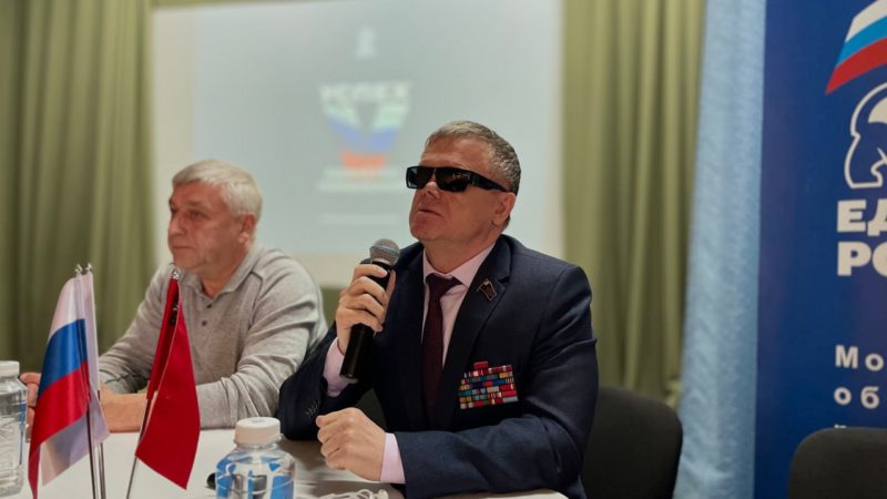 Тучковские студенты пообщались с депутатом Мособлдумы Владимиром Вшивцевым