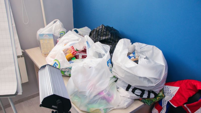 В Молодежном центре работает пункт приема помощи для участников СВО